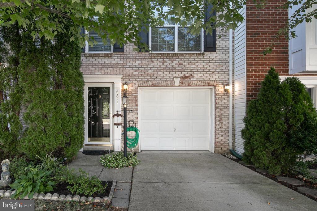 Foto principal - 8611 Ellesmere Way