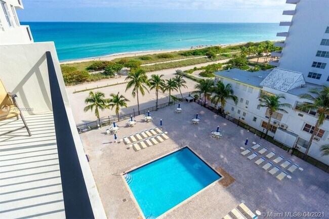 Building Photo - 9273 Collins Ave
