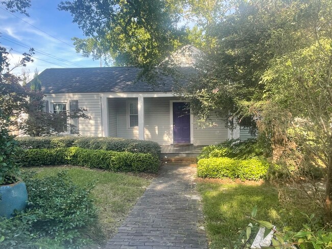 Building Photo - 3 Bedroom Home 21st Street