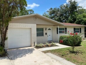 Building Photo - 4581 Praver Dr N