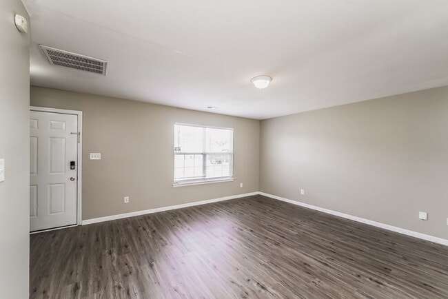 Building Photo - 6515 Sunman Rd