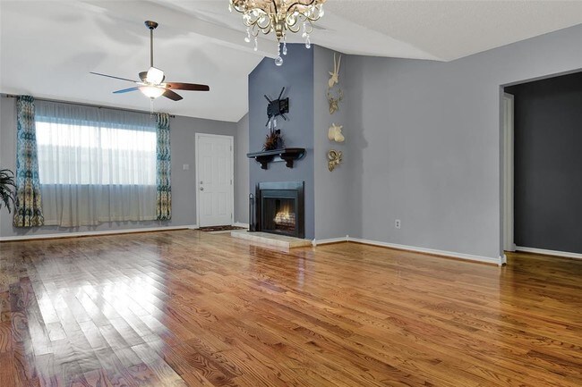 Foto del edificio - 6662 Montauk Dr