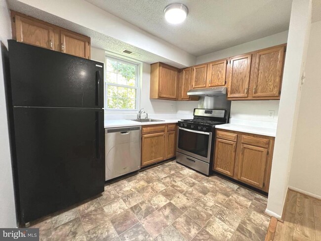 Building Photo - 11919 Tarragon Rd