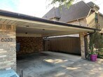 Foto principal - 6352 Lakeshore Dr