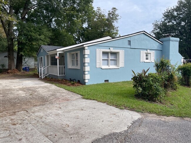 Building Photo - 1960 Ferguson Rd. FOR RENT!