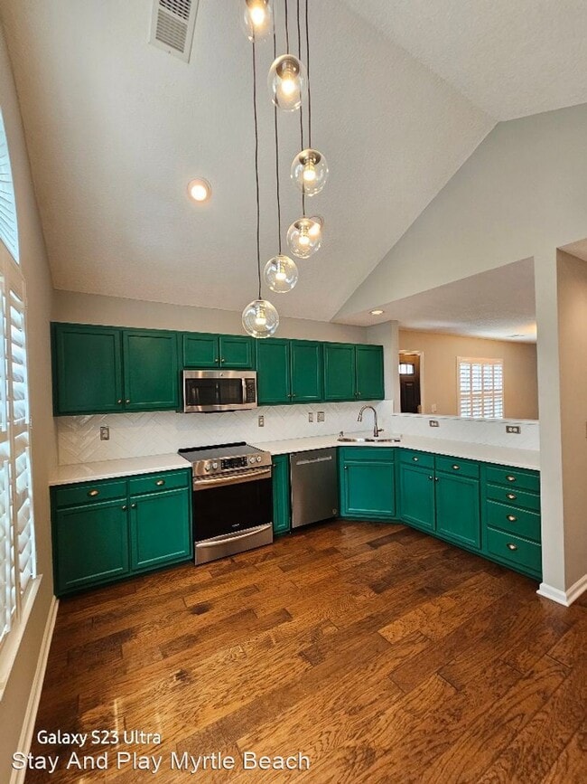 Building Photo - 2 br, 2 bath House - 153 Wimbledon Way