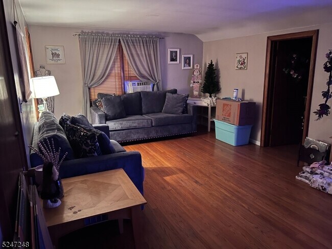 Foto del edificio - 432 Grace Ave