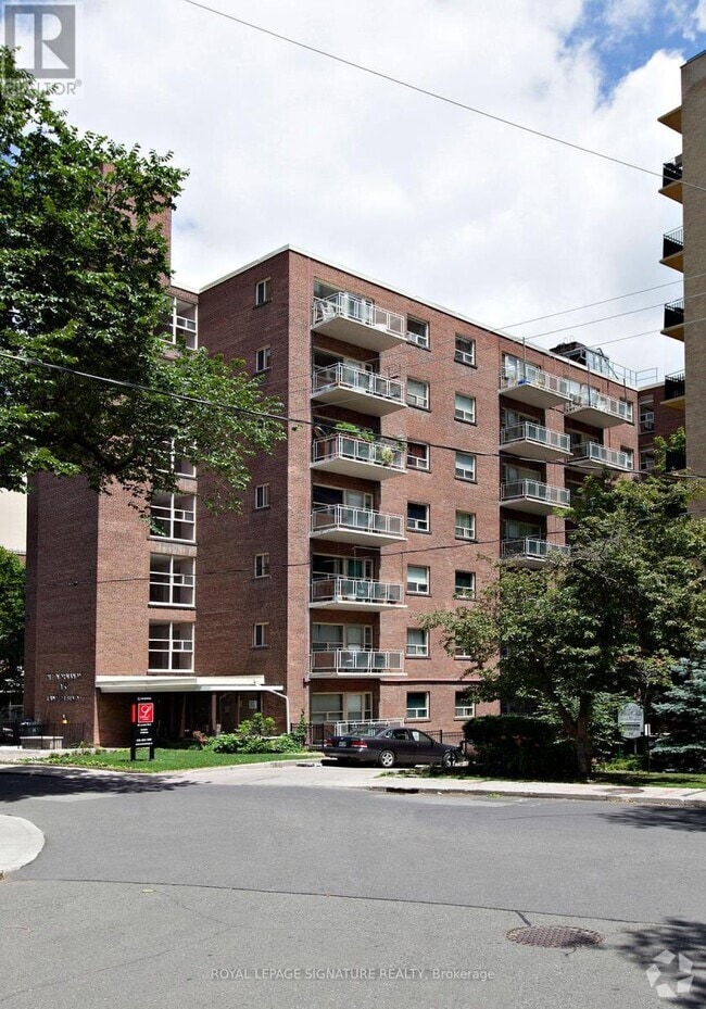 Building Photo - 95-595 Lawton Blvd