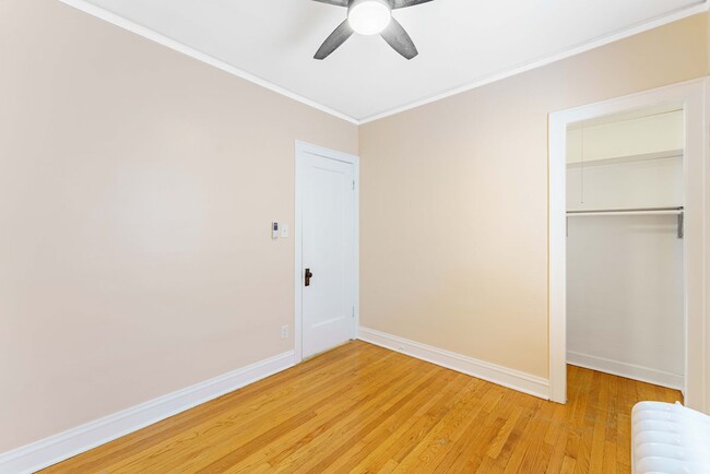 Building Photo - 2125 Wesley Ave
