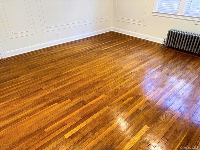 Foto del edificio - 48-43 44th St