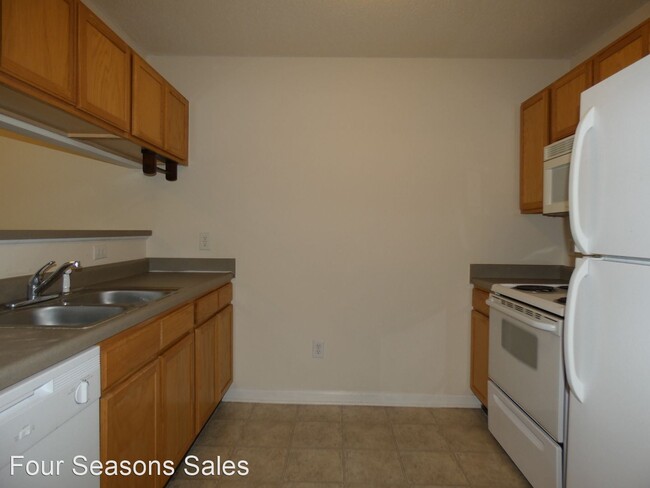 Building Photo - 114 N Wheeless Dr