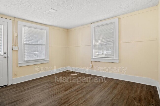 Building Photo - 150 Cook Ave