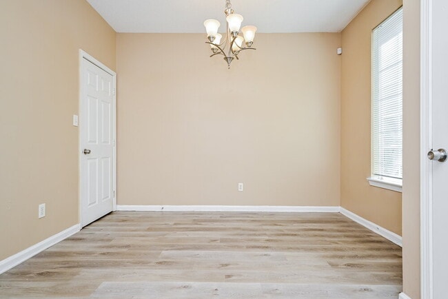 Building Photo - 2361 Brianna Dr