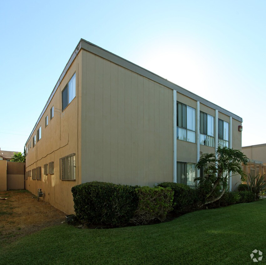 Building Photo - 920 S Citron St