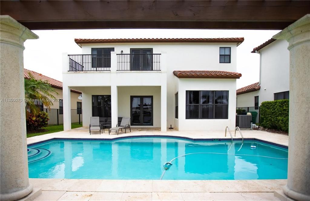 Foto principal - 3492 NW 82nd Dr