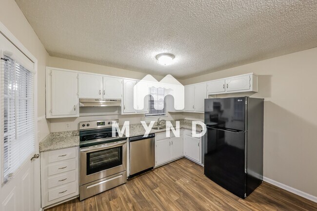 Building Photo - 5845 Cheryl Dr