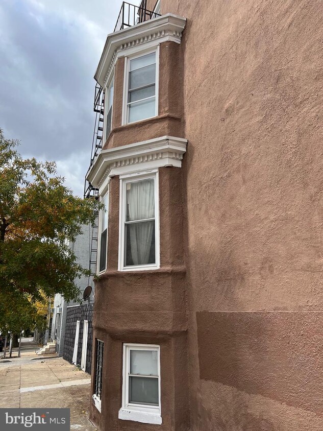 Primary Photo - 1800 N Calvert St
