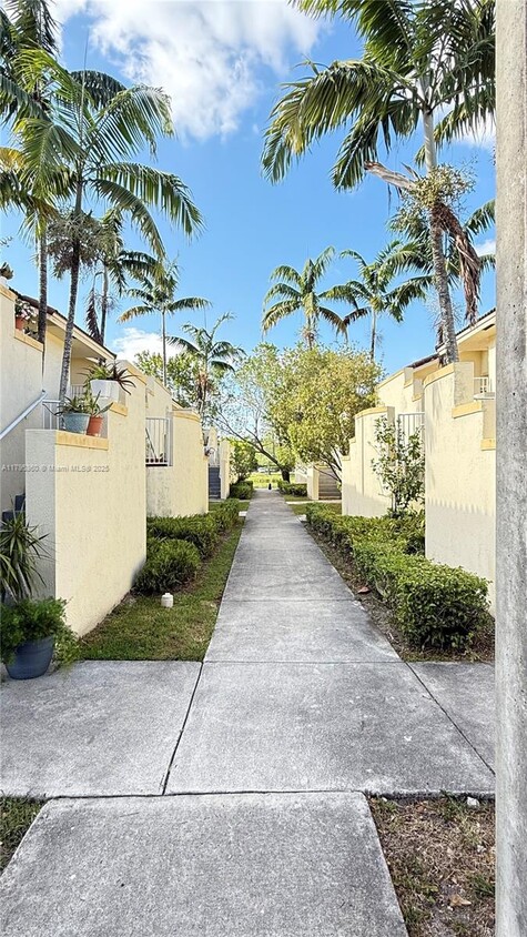 Foto del edificio - 6235 SW 47th Manor
