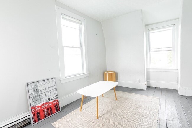 Foto del edificio - 32 E Cottage St