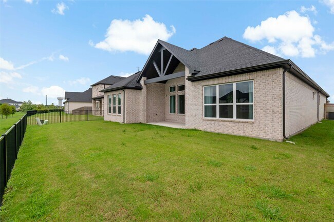 Building Photo - 7327 Sunny Oak Ln