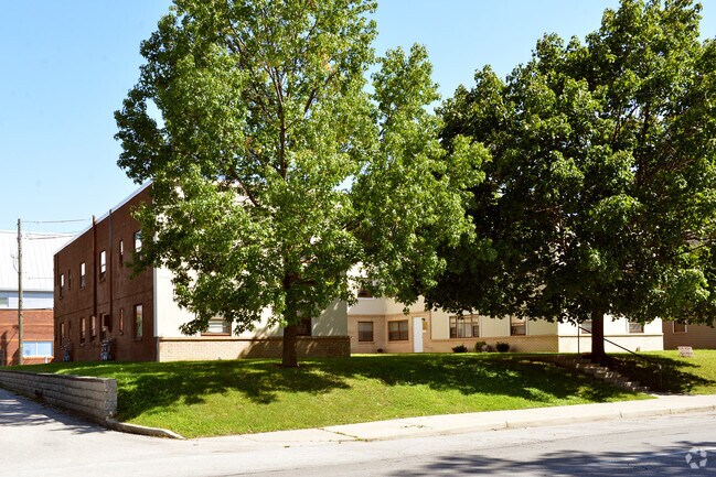 Building Photo - 2951 N Capitol Ave