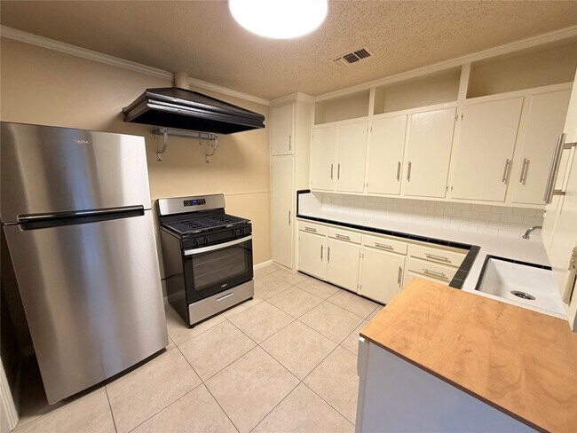 Foto del edificio - 6520 Weslayan St