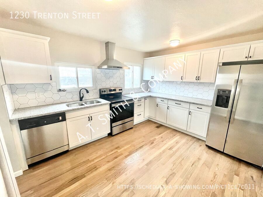 Foto principal - 1230 Trenton St