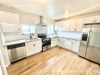 Building Photo - 1230 Trenton St