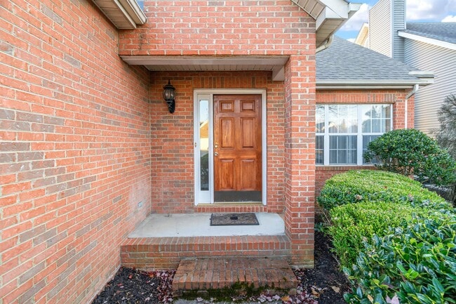 Building Photo - 10066 Highgate Cir