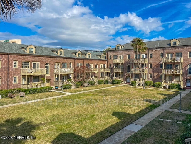 Building Photo - 1550 Palm Ave