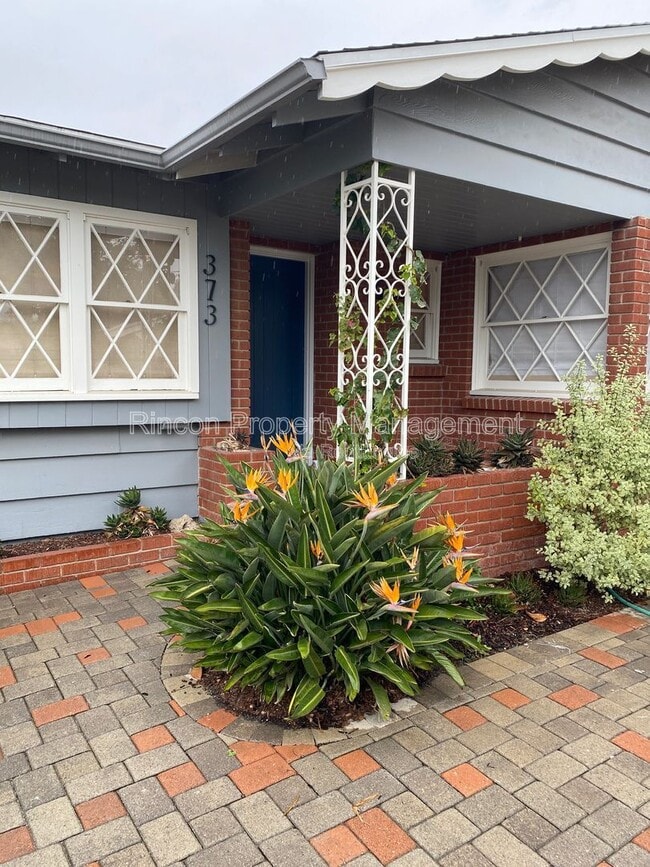 Building Photo - 373 Sierra Dr