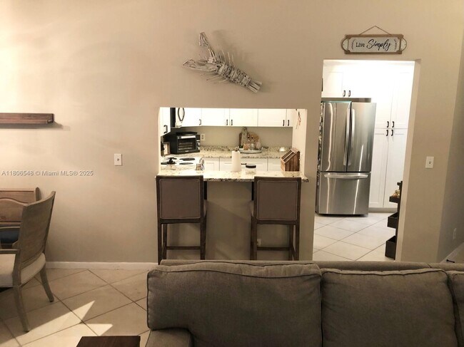 Foto del edificio - 10791 NW 14th St