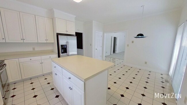 Building Photo - 2400 Tweedmore Ct