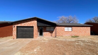 Building Photo - 214 N 23rd St