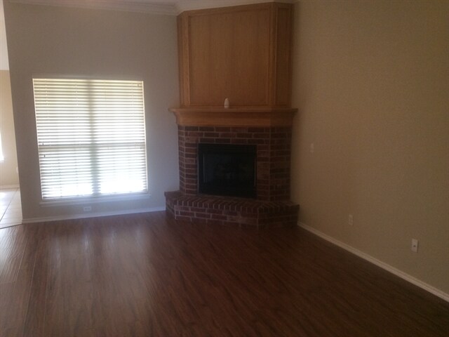 Building Photo - 9413 Button Ave