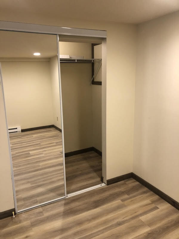 Building Photo - 421 Kungs Way