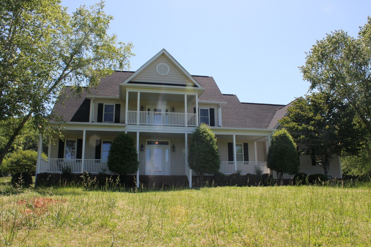Primary Photo - 5424 Cassandra Smith Rd