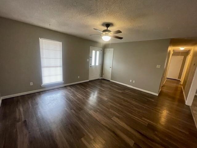 Foto del edificio - 1004 Faulkner Rd