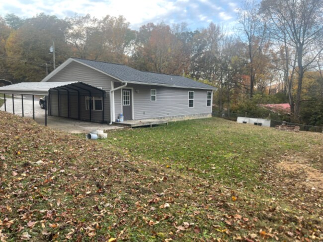 Building Photo - 2122 Kings Rd