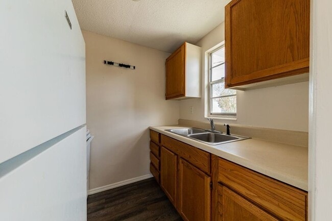 Foto del edificio - 907 Lake Jessie Dr