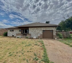 Building Photo - 325 Memorial Dr