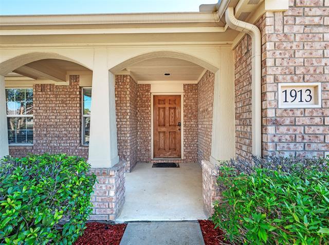 Building Photo - 1913 Michelle Creek Dr