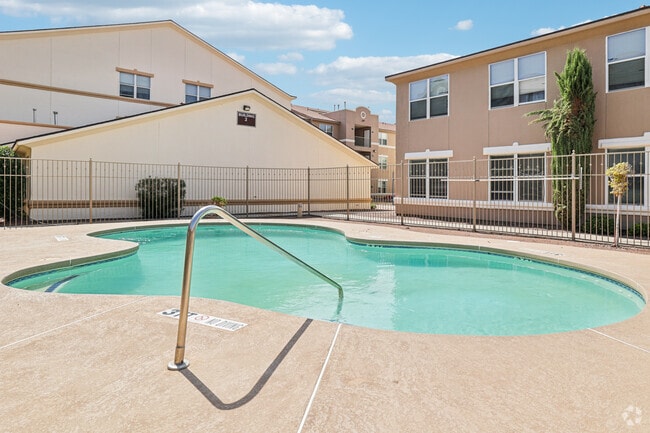 Piscina - Desert Villas- Income Restricted