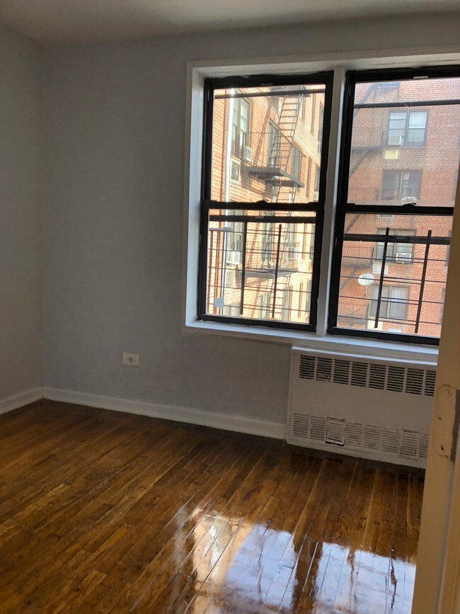 Building Photo - 1115 Willmohr St