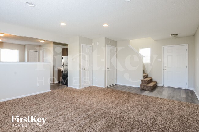 Building Photo - 8842 Cardinal Flower Ln