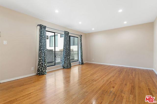 Foto del edificio - 840 S Bedford St