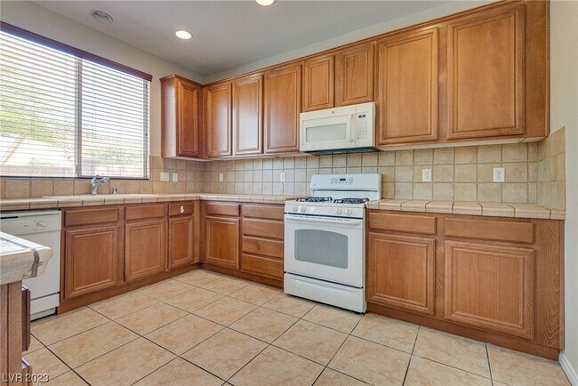 Foto del edificio - 7432 Atacama Ave