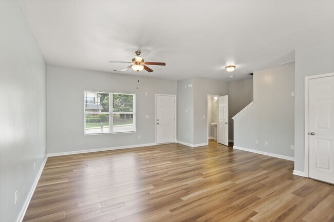 Building Photo - 5806 Westchase