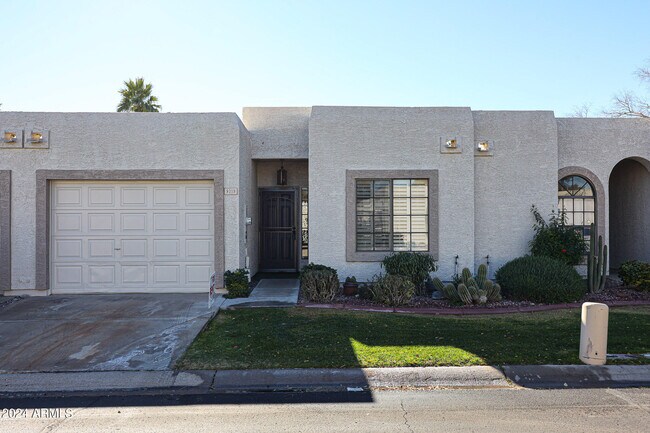 Building Photo - 9319 W Rockwood Dr
