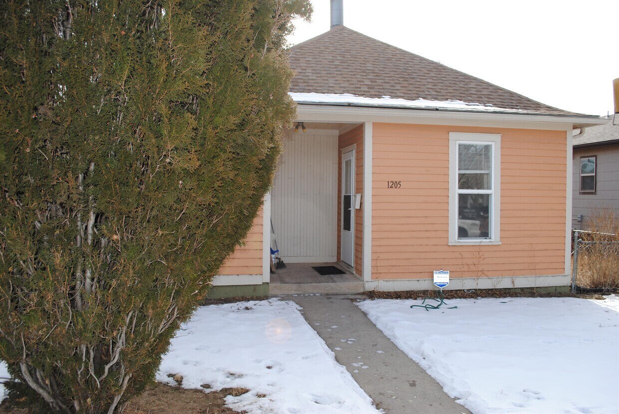 1205 E Las Animas St, Colorado Springs, CO 80910 House Rental in
